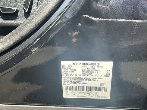 Used 2018 Ford Explorer Sport w/ Equipment Group 401A image 9