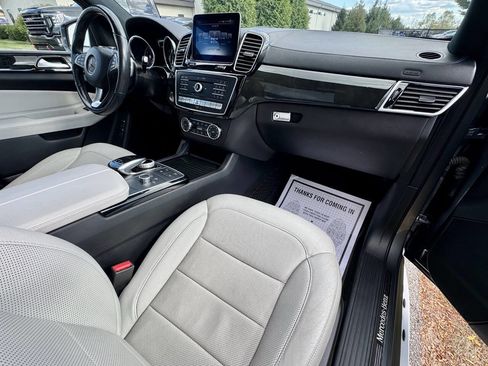 Used 2018 Mercedes-Benz GLS 450 4MATIC image 17