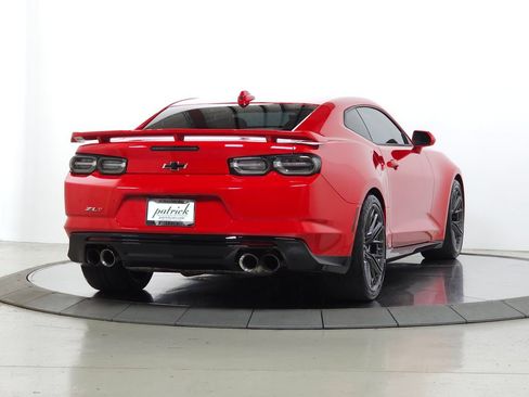 Used 2020 Chevrolet Camaro ZL1 RWD image 10