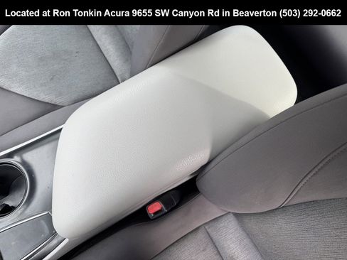 Used 2020 Toyota Camry L w/ Carpet Mat Package image 20