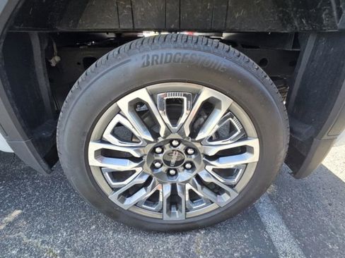 Used 2026 GMC Sierra 1500 Denali Ultimate AWD/4WD image 5