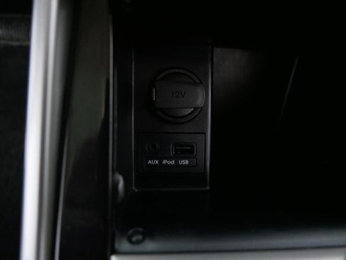 Used 2013 Hyundai Elantra Limited image 29