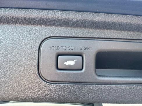 Used 2024 Honda Odyssey Elite image 16