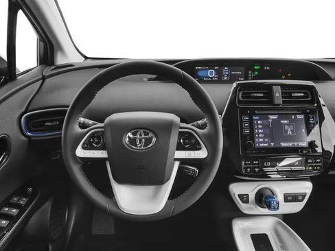 Certified 2016 Toyota Prius Four Touring image 7