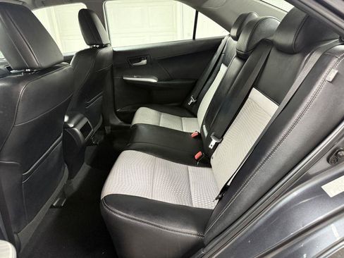 Used 2012 Toyota Camry SE FWD image 23