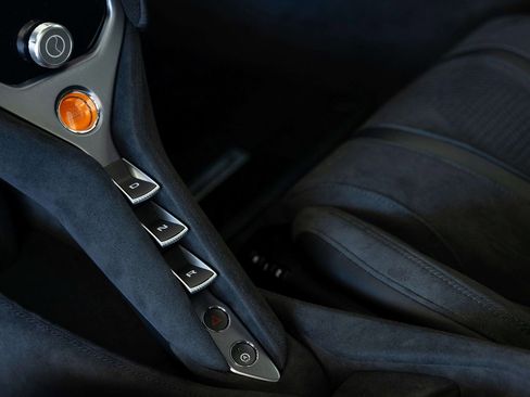 New 2026 McLaren 750S image 25