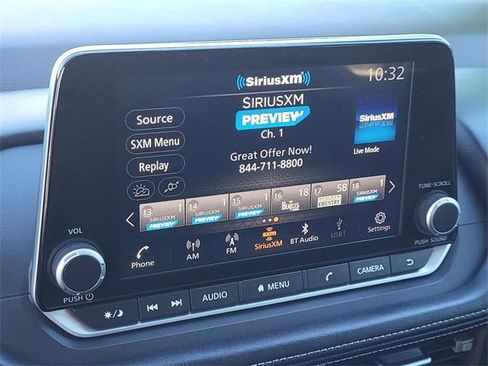 Used 2023 Nissan Rogue SV image 15