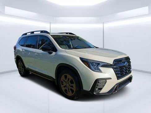 Certified 2025 Subaru Ascent Bronze Edition w/ Popular Package #2 AWD/4WD image 9