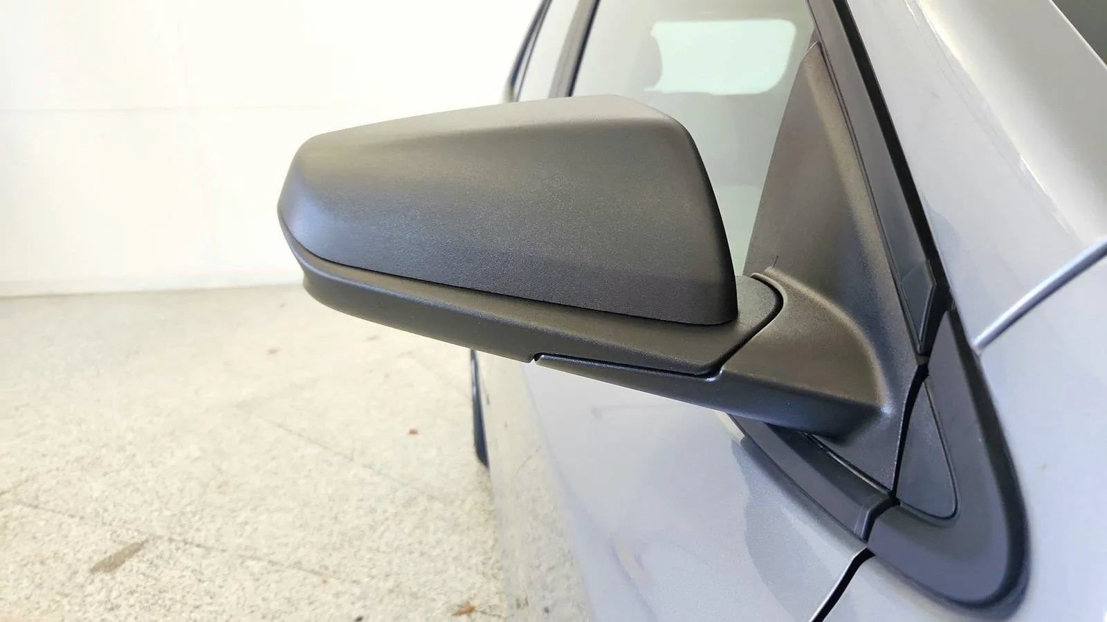 Used 2023 Chevrolet Equinox LS FWD image 34