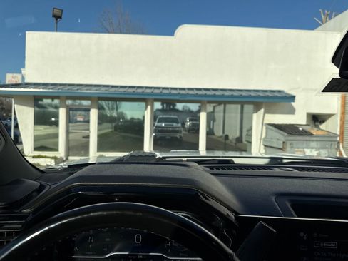 Used 2024 Chevrolet Silverado 2500 LT image 13