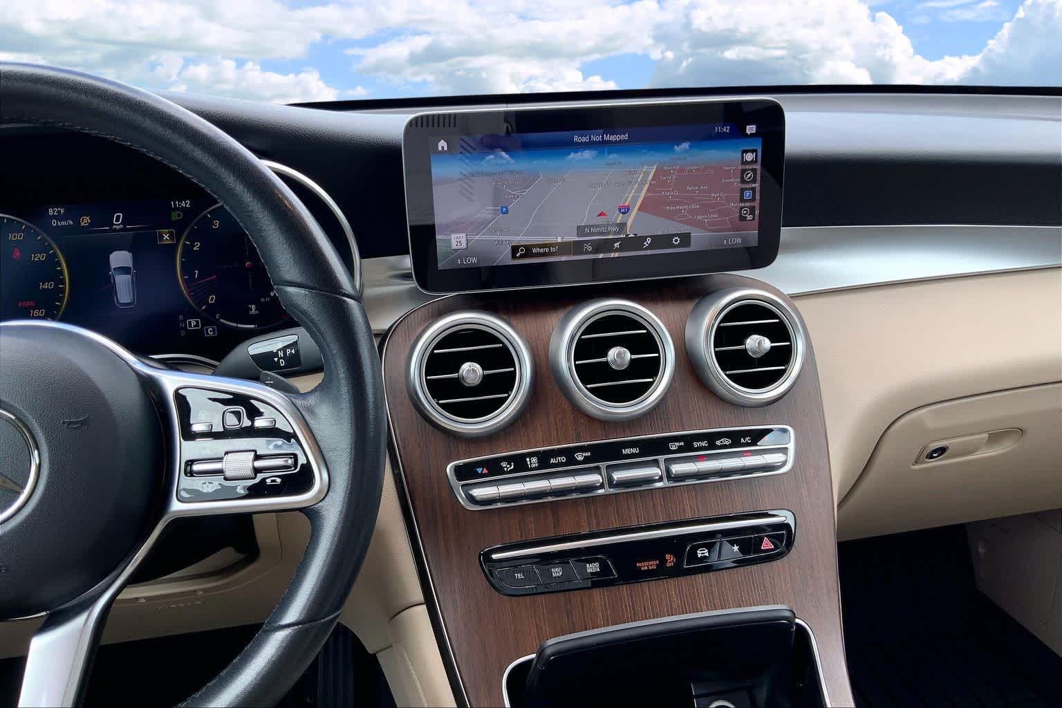 Used 2020 Mercedes-Benz GLC 300 image 15