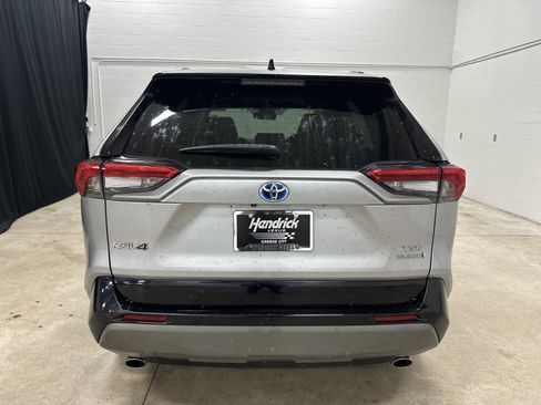 Used 2021 Toyota RAV4 XSE AWD/4WD image 14