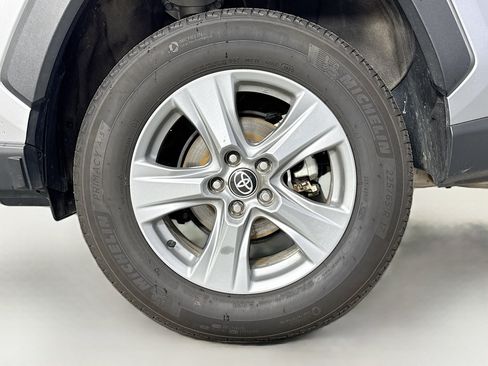 Certified 2025 Toyota RAV4 XLE AWD/4WD image 29