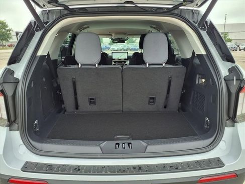New 2026 Ford Explorer Active RWD image 28