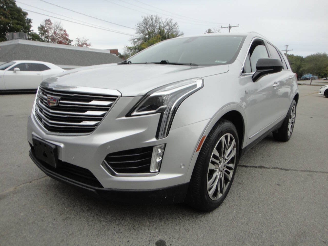 Used 2018 Cadillac XT5 Premium Luxury w/ Driver Assist Package AWD/4WD image 1