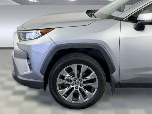 Used 2019 Toyota RAV4 XLE Premium w/ Advanced Technology Package FWD image 11
