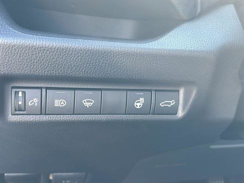 Used 2021 Toyota RAV4 XLE image 26