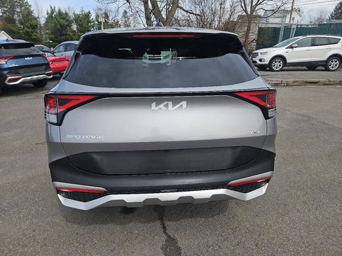 Used 2023 Kia Sportage LX image 4