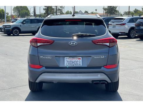 Used 2017 Hyundai Tucson Sport w/ Cargo Package FWD image 5