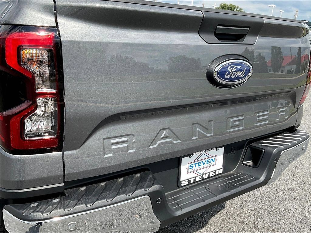 New 2026 Ford Ranger Lariat w/ FX4 Off-Road Package AWD/4WD image 9