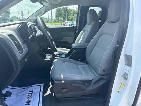 Used 2020 Chevrolet Colorado W/T w/ WT Convenience Package RWD image 11