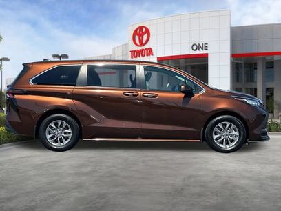 Used 2023 Toyota Sienna LE