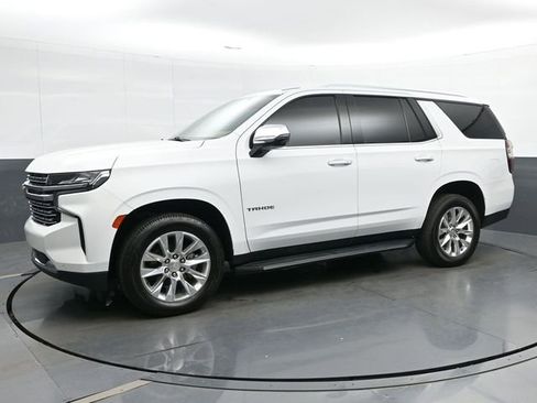 Used 2021 Chevrolet Tahoe Premier w/ Premium Package AWD/4WD image 4