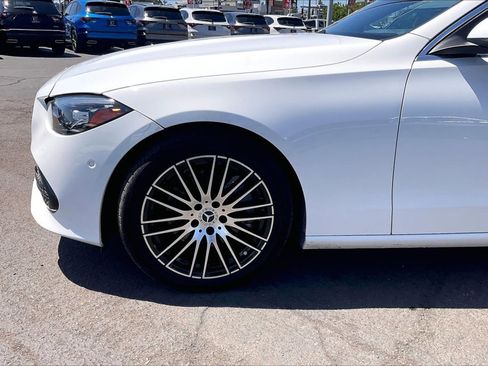Used 2025 Mercedes-Benz C 300 4MATIC Sedan image 4