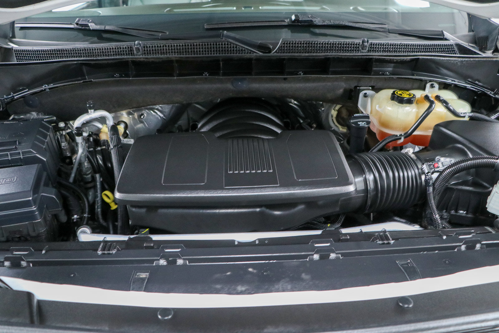 Used 2022 GMC Yukon XL SLT w/ SLT Premium Package RWD image 37