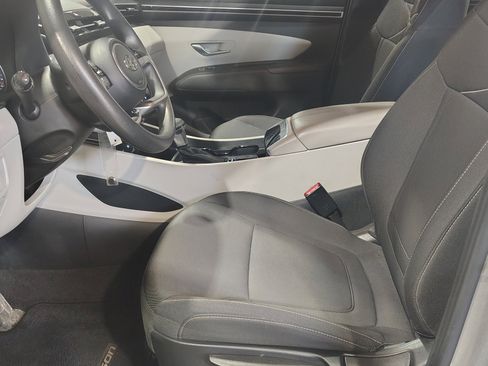 Certified 2024 Hyundai Tucson SE FWD image 21