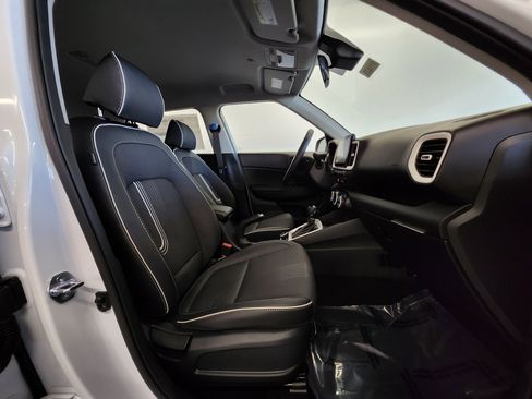 New 2026 Hyundai Venue SEL FWD image 17