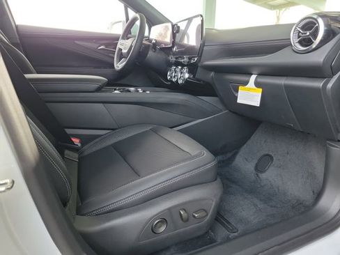 New 2026 Chevrolet Blazer EV LT FWD image 17