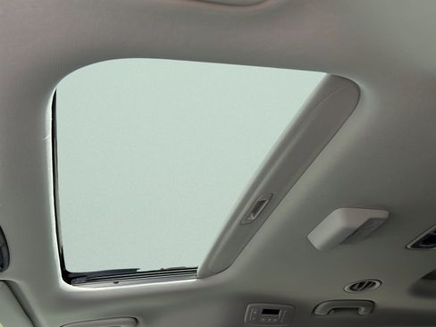 New 2026 Kia Carnival SX Prestige FWD image 19