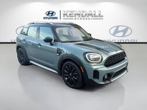 Used 2024 MINI Cooper Countryman S w/ Premium Package FWD image 1