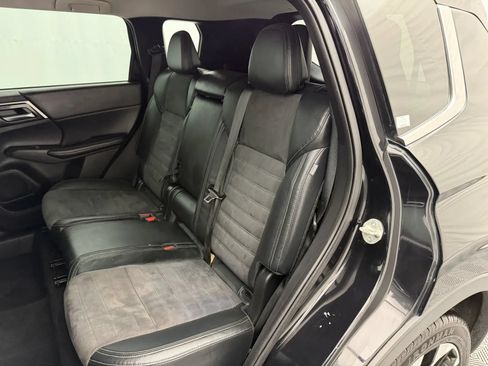 Used 2022 Mitsubishi Outlander SE FWD image 27