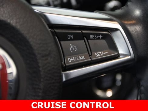 Used 2017 FIAT 124 Spider Classica image 12