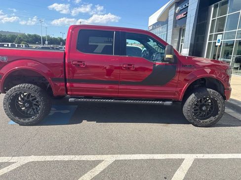 Used 2017 Ford F150 XLT w/ Equipment Group 302A Luxury AWD/4WD image 8