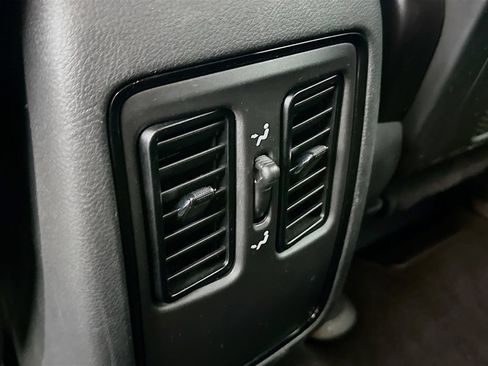 Certified 2023 Dodge Durango R/T w/ Blacktop Package AWD/4WD image 36