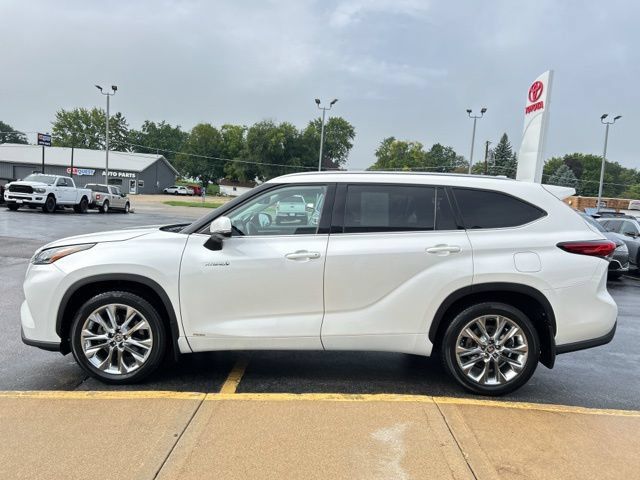 Used 2021 Toyota Highlander Limited AWD/4WD image 6