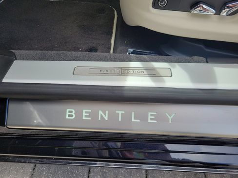 Used 2021 Bentley Flying Spur V8 AWD/4WD image 38
