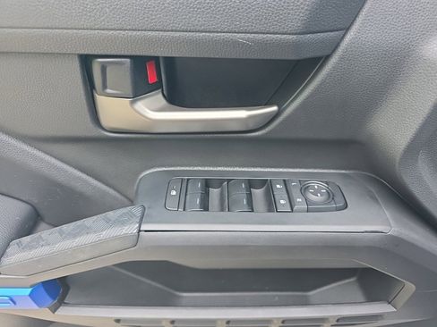 Used 2024 Toyota Tacoma TRD Sport image 16