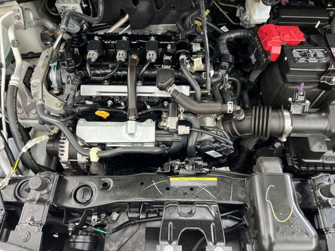 Used 2025 Nissan Versa SV image 28