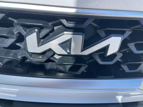 Used 2023 Kia Sorento LX AWD/4WD image 20