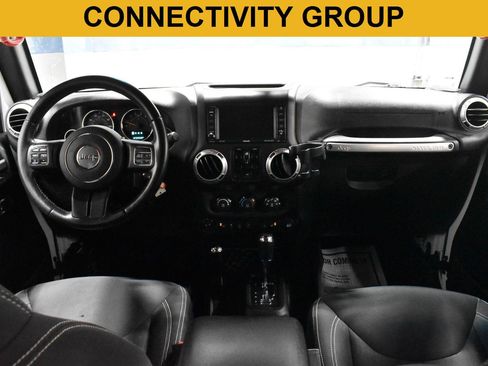 Used 2015 Jeep Wrangler Unlimited Rubicon w/ Connectivity Group AWD/4WD image 2