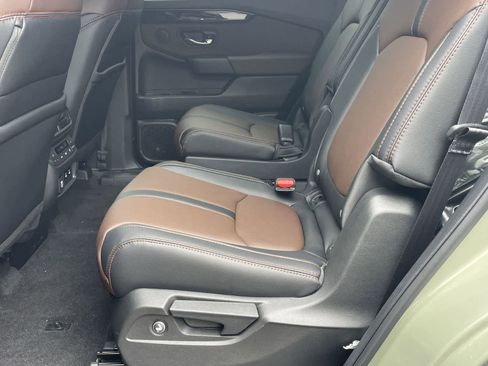 New 2026 Honda Pilot TrailSport image 10