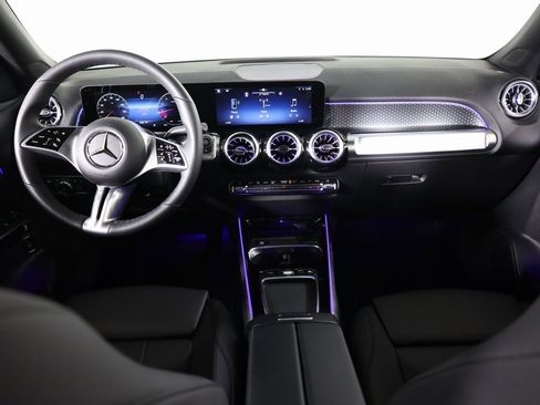 Certified 2025 Mercedes-Benz GLB 250 4MATIC image 35