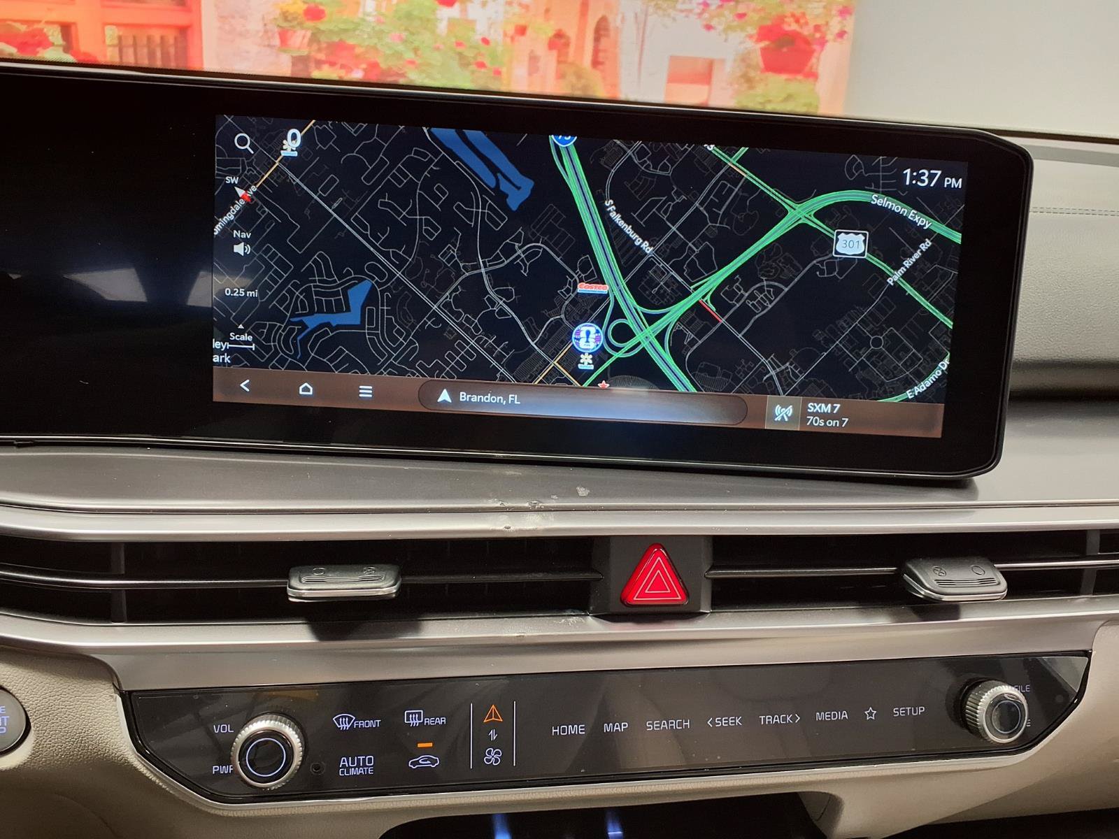 Used 2025 Kia Sorento EX FWD image 25