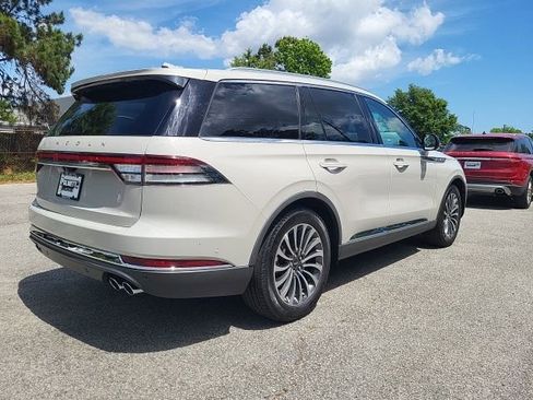 Used 2021 Lincoln Aviator Reserve w/ Equipment Group 201A image 2