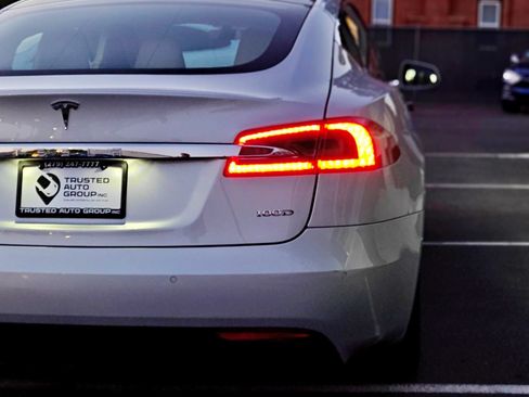 Used 2018 Tesla Model S 100D AWD/4WD image 7
