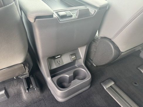 Certified 2023 Toyota Sienna Limited image 10